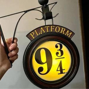 Brand new Harry Potter platform 9 3/4 sign to hang